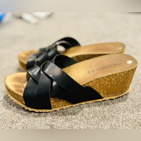 Black Leather Slide Sandals - Picture 2 of 3